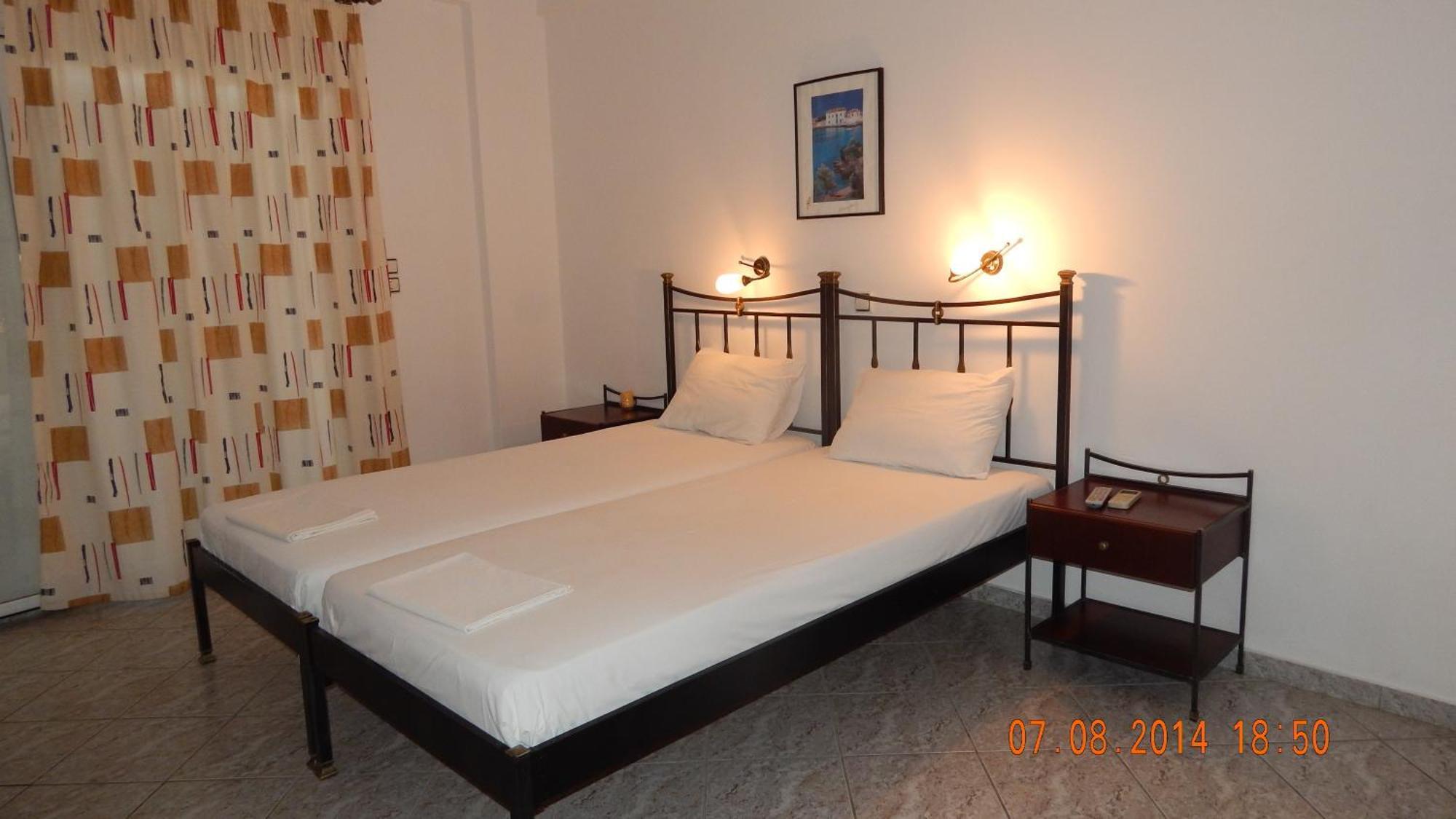 Costareli Aparthotel Fournoi Room photo